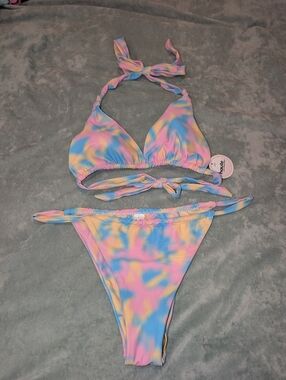 Cheeky String Bikini